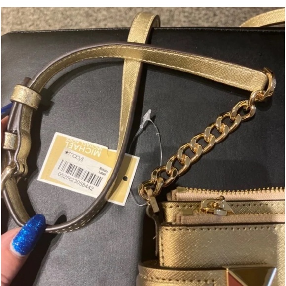 MK “Karla” (Jet Set Collection) Travel Wristlet/Clutch-Gold NWT - Picture 9 of 11